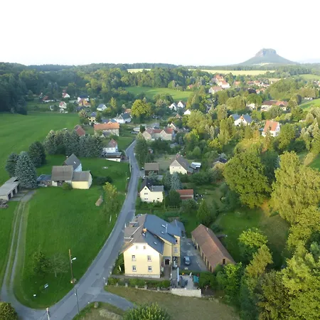 Apartment Am Kleinen Baerenstein Struppen