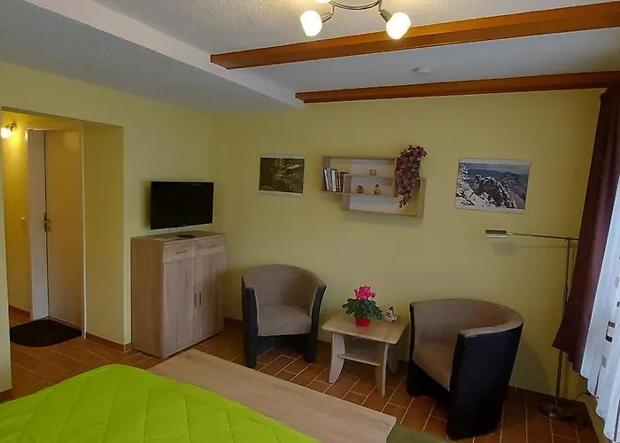 Am Kleinen Baerenstein 01796 Ot Thuermsdorf Thuermsdorfer Str 28 *